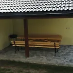 Pod Beskidem Holiday home *