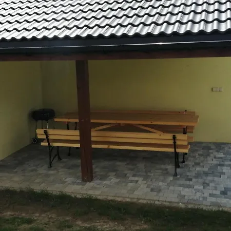 Pod Beskidem Dom wakacyjny *