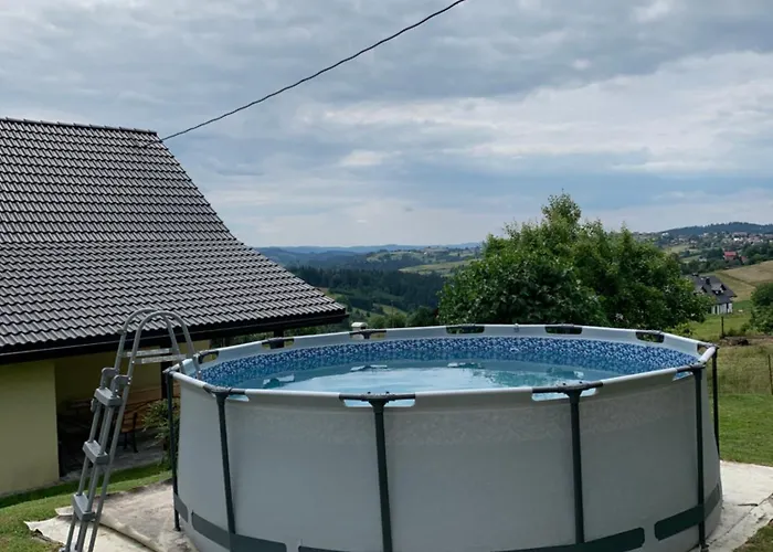 Pod Beskidem יבוז'ינקה